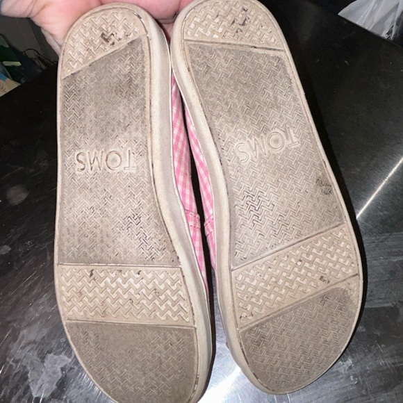 Toms little girls size 1.5 pink plaid with floral heel - Picture 9 of 9